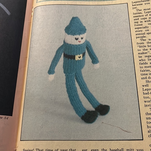 Bundle of 8 knitting books for yarn crafts - Picture 8 of 16